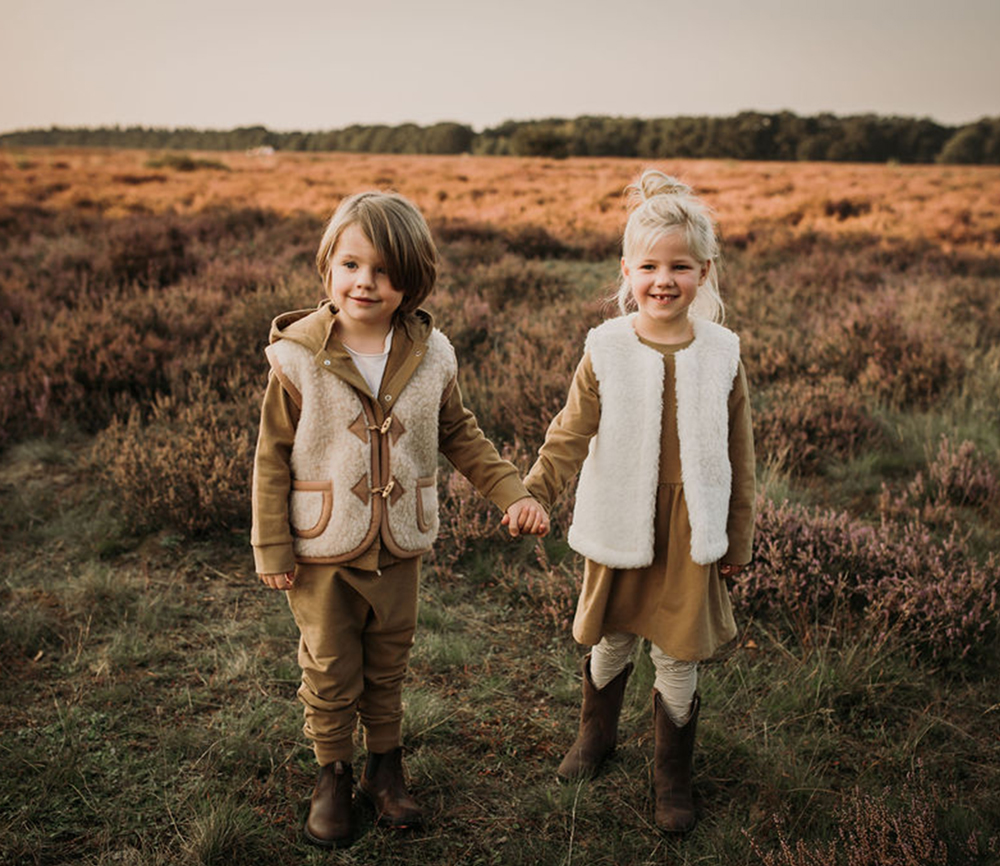 35 Creative Brother and Sister Photoshoot Ideas